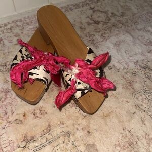 New ladies slides/sandals very unique handmade from Hawaii size 7